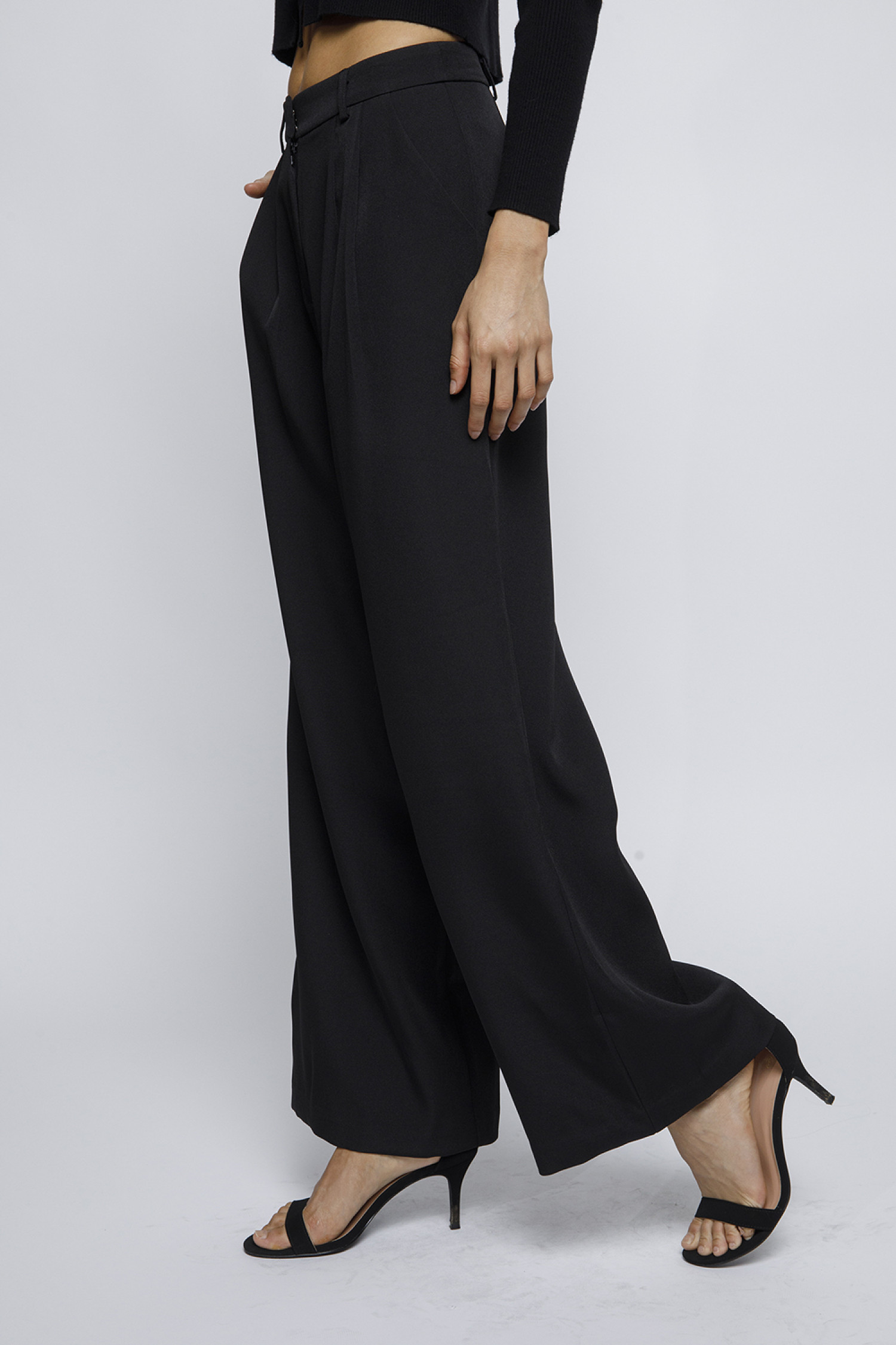 JP6279-BLACK
