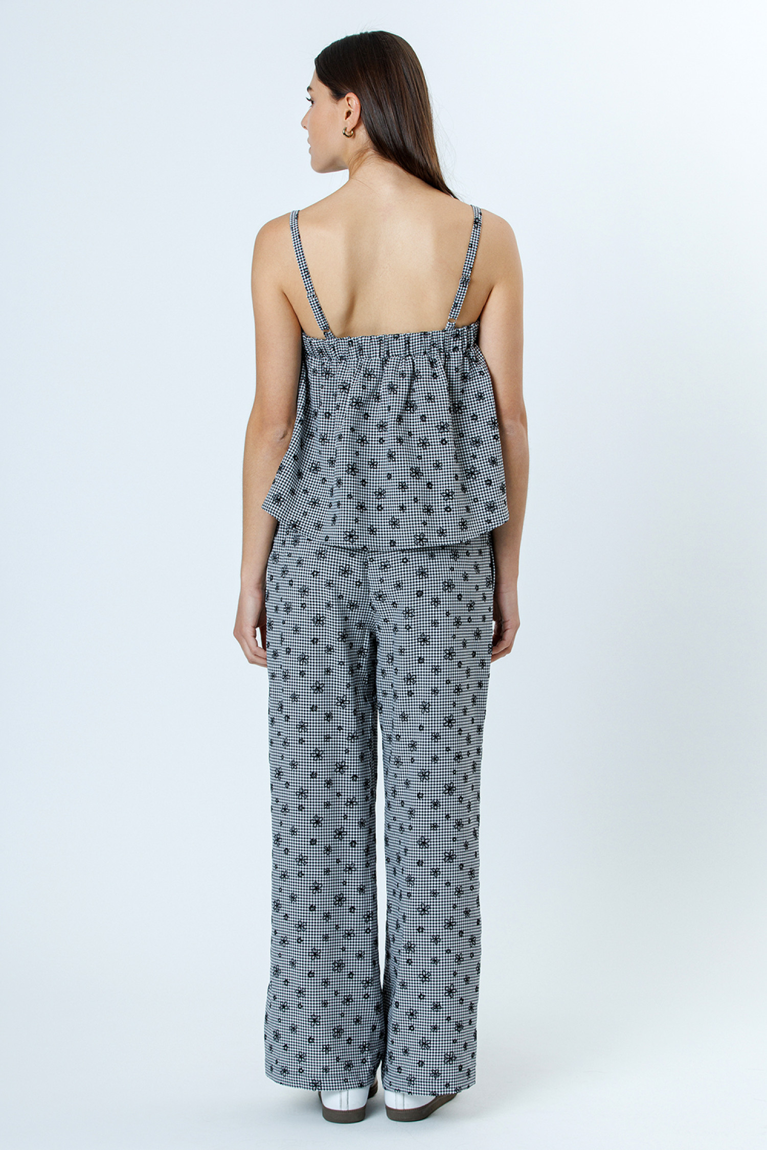 JP7344-WHITE BLACK FLORAL