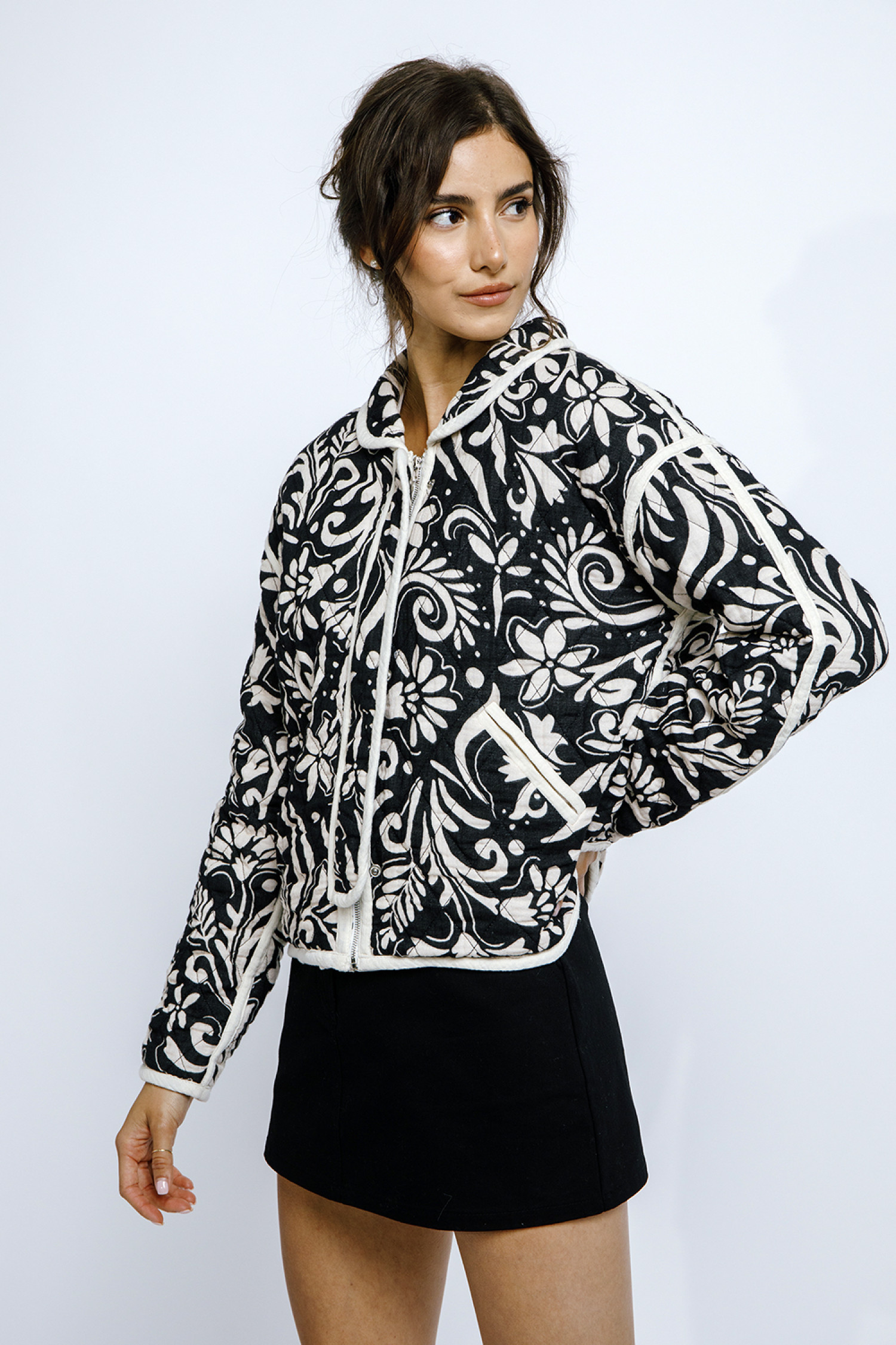 JT5575-1-BLACK CREAM