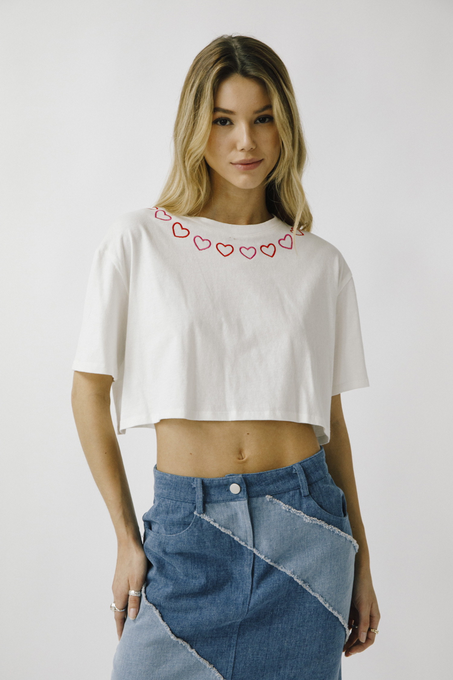JT5983-WHITE/ MULTI HEART